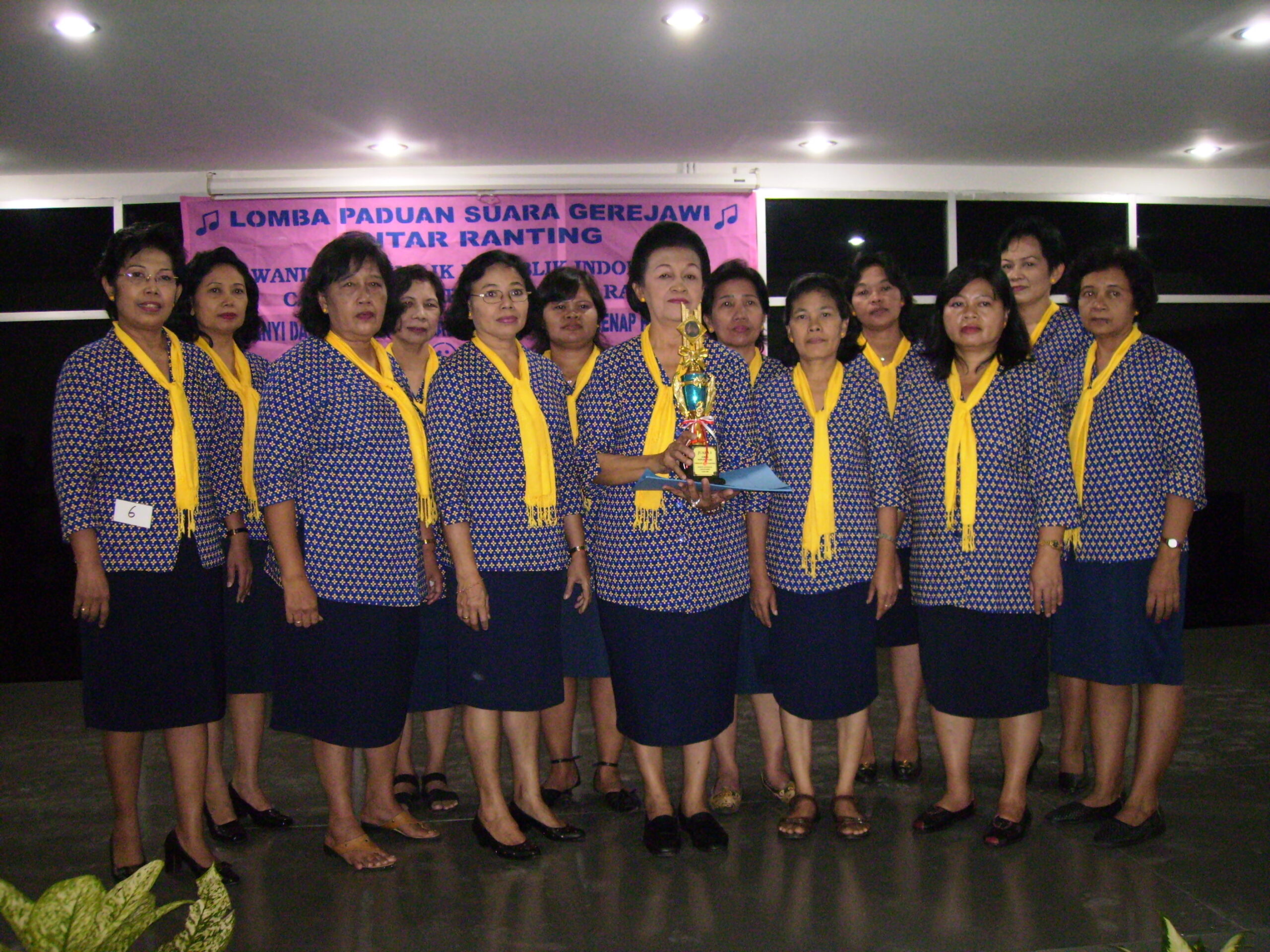 Lomba Paduan Suara Gerejawi Antar Ranting WKRI Cab SPMR